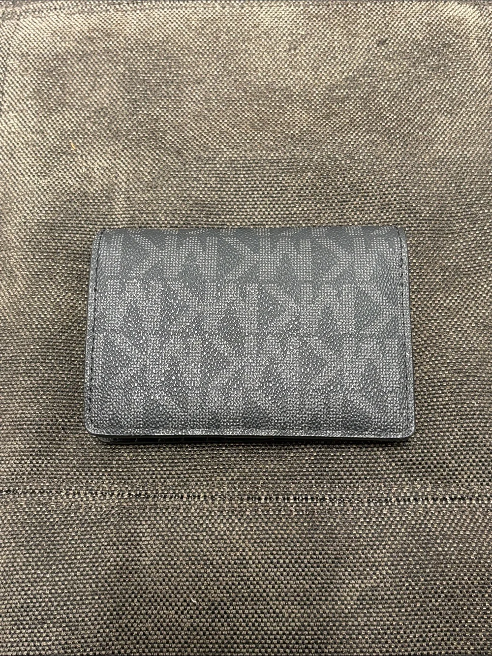 Michael Kors Bifold Snap Closure Leather Wallet - Picture 6 of 6